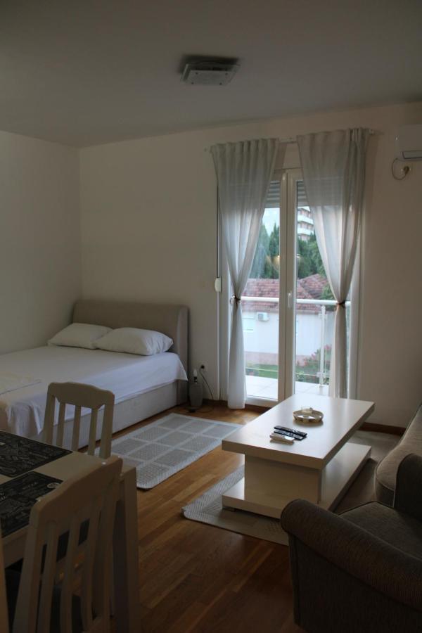 Delta Studio Apartman Podgorica Luaran gambar